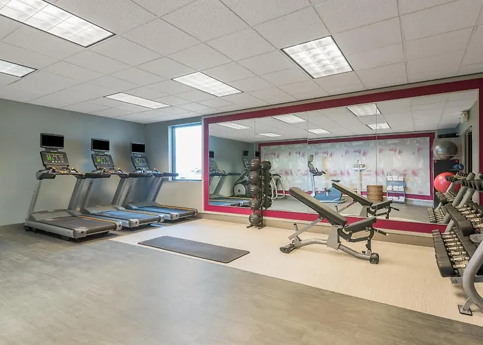 Crowne Plaza Indianapolis-Airport By Ihg Hotel