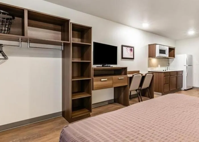 Woodspring Suites Indianapolis Airport South