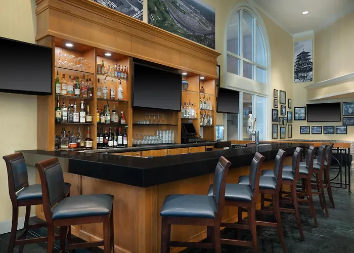 Hilton Indianapolis Hotel & Suites