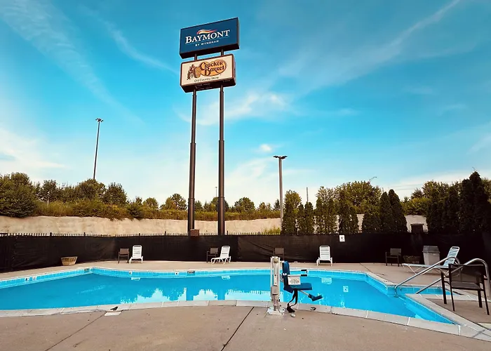 Baymont By Wyndham Indianapolis South Hotel