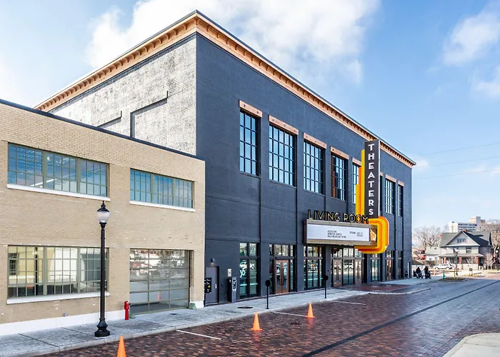 Bottleworks Hotel Indianapolis